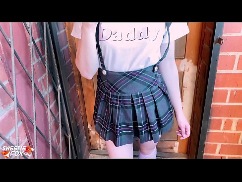❤️ Studentessa succhia il suo cazzo profondamente e scopa invece delle lezioni ❤️ Video di sessoal it.xlxxporno.ru ❌