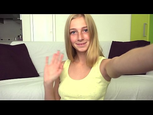 ❤️ Quando sono annoiata mi masturbo pigramente la mia figa rosa ❤️ Video di sessoal it.xlxxporno.ru ❌