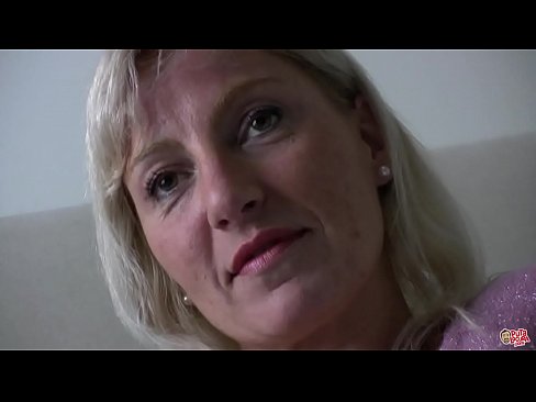 ❤️ La madre che abbiamo tutti scopato ... Signora, si comporti bene! ❤️ Video di sessoal it.xlxxporno.ru ❌